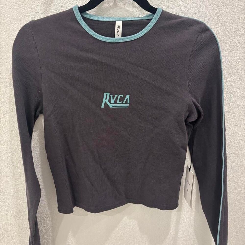 NWT RVCA long sleeve crop